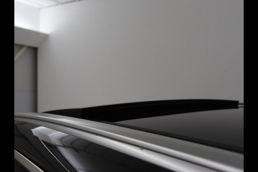 Volvo XC60 2.0 Recharge T6 AWD Inscription | Panoramadak | Trekhaak | Leder | Stoel & stuurverwarming | Adaptive cruise | Camera | Harman/Kardon | Navigatie | Memory | 20'' | Carplay | PHEV | Plug In