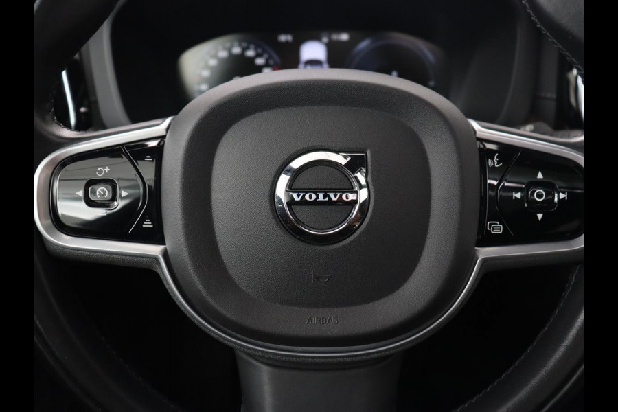 Volvo XC60 2.0 Recharge T6 AWD Inscription | Panoramadak | Trekhaak | Leder | Stoel & stuurverwarming | Adaptive cruise | Camera | Harman/Kardon | Navigatie | Memory | 20'' | Carplay | PHEV | Plug In