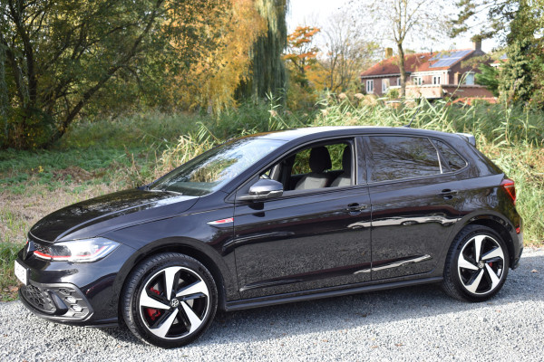 Volkswagen Polo GTI 2.0 TSI 200PK DSG GTI-SPORT IQ-LIGHT/PDC/CARPLAY