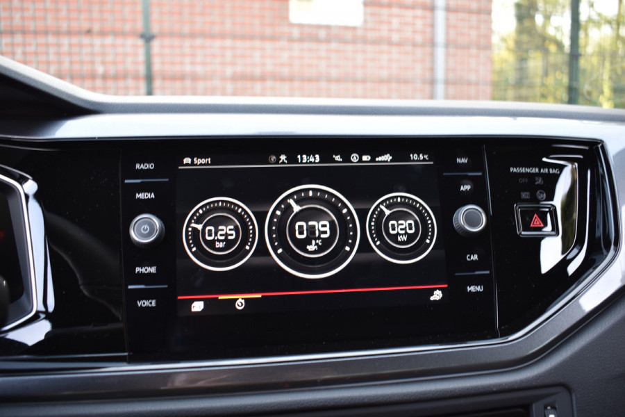 Volkswagen Polo GTI 2.0 TSI 200PK DSG GTI-SPORT IQ-LIGHT/PDC/CARPLAY