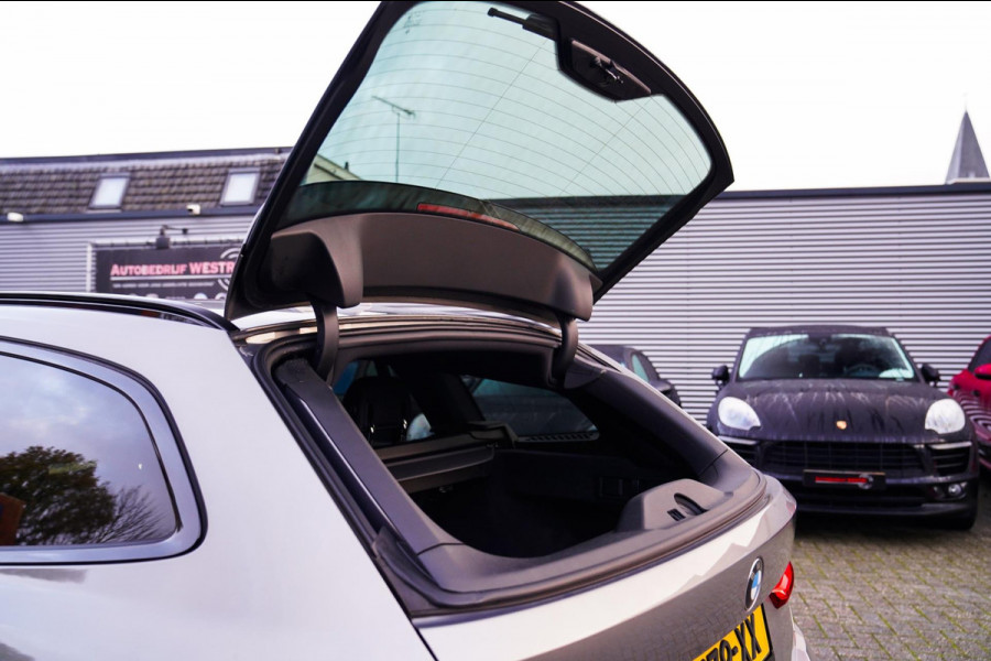 BMW 3 Serie Touring 318i Executive Edition | M Pakket | Elektrische achterklep