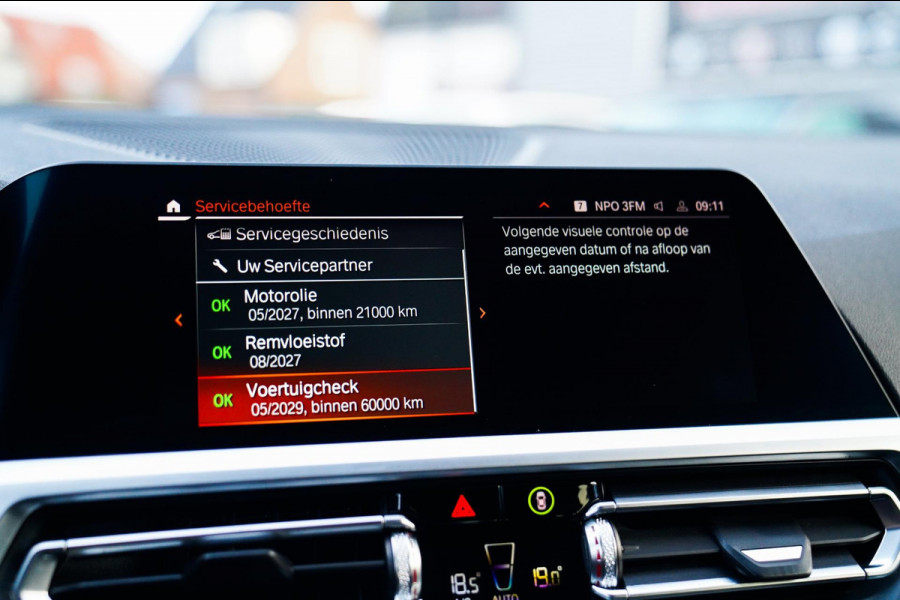 BMW 3 Serie Touring 318i Executive Edition | M Pakket | Elektrische achterklep