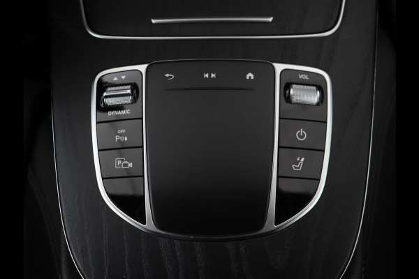 Mercedes-Benz E-Klasse 300e Avantgarde | Panoramadak | Adaptive cruise | Stoelverwarming | Carplay | Camera | Sfeerverlichting | Navigatie | Widescreen | Half leder | PHEV | Plug In