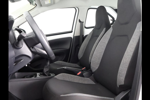 Toyota Aygo X 1.0 VVT-i MT Play | Apple Carplay & Android Auto | Adaptive Cruise Control | Cruise control