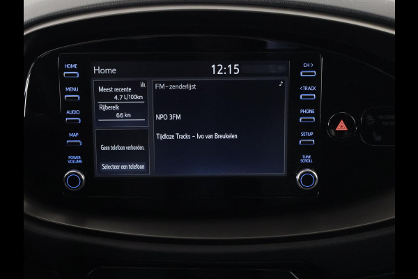 Toyota Aygo X 1.0 VVT-i MT First | Stoelverwarming | Apple Carplay & AndroidAUTO | Climate Control |
