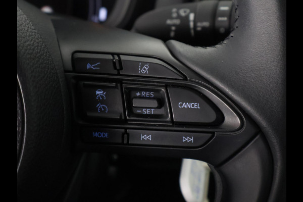 Toyota Aygo X 1.0 VVT-i MT First | Stoelverwarming | Apple Carplay & AndroidAUTO | Climate Control |