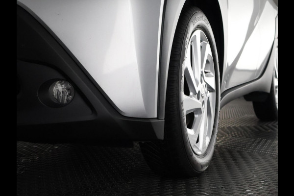 Toyota Aygo X 1.0 VVT-i MT First | Stoelverwarming | Apple Carplay & AndroidAUTO | Climate Control |