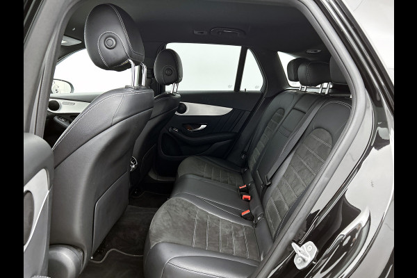 Mercedes-Benz GLC 300 e 4MATIC Business Solution AMG Trekhaak | AMG Line | Ledkoplampen | Easy-Pack Achterklep | Achteruitrijcamera | Keyless-Go. Inclusief 24 maanden Mercedes-Benz Certified garantie voor Europa.