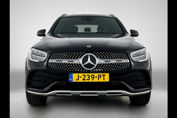 Mercedes-Benz GLC 300 e 4MATIC Business Solution AMG Trekhaak | AMG Line | Ledkoplampen | Easy-Pack Achterklep | Achteruitrijcamera | Keyless-Go. Inclusief 24 maanden Mercedes-Benz Certified garantie voor Europa.