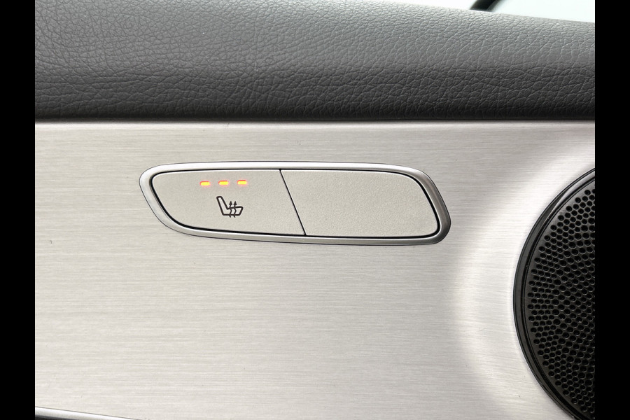 Mercedes-Benz GLC 300 e 4MATIC Business Solution AMG Trekhaak | AMG Line | Ledkoplampen | Easy-Pack Achterklep | Achteruitrijcamera | Keyless-Go. Inclusief 24 maanden Mercedes-Benz Certified garantie voor Europa.