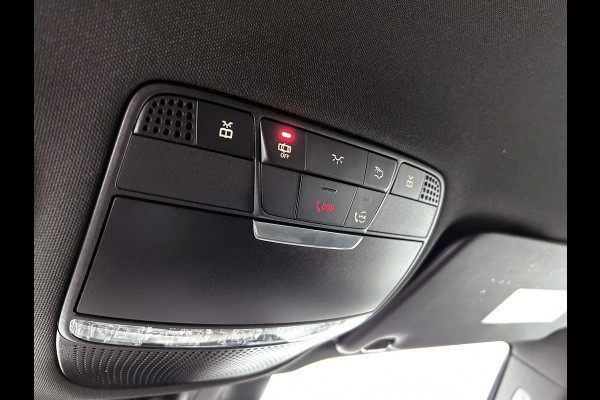 Mercedes-Benz GLC 300 e 4MATIC Business Solution AMG Trekhaak | AMG Line | Ledkoplampen | Easy-Pack Achterklep | Achteruitrijcamera | Keyless-Go. Inclusief 24 maanden Mercedes-Benz Certified garantie voor Europa.