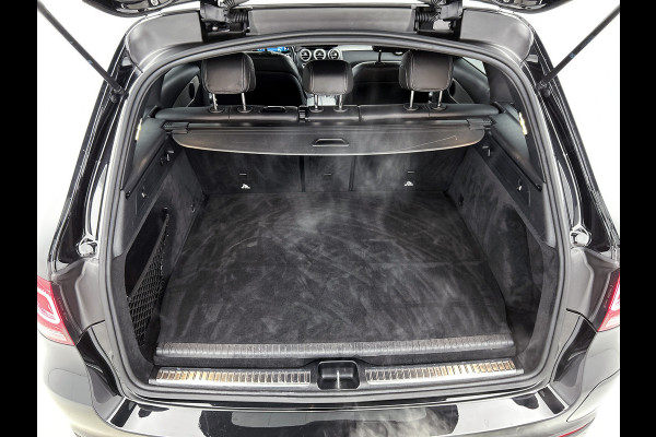 Mercedes-Benz GLC 300 e 4MATIC Business Solution AMG Trekhaak | AMG Line | Ledkoplampen | Easy-Pack Achterklep | Achteruitrijcamera | Keyless-Go. Inclusief 24 maanden Mercedes-Benz Certified garantie voor Europa.