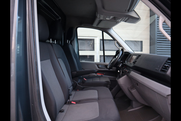 Volkswagen Crafter 30 2.0 TDI 141pk Euro 6 Automaat L2H1 - Navi - 3t KG Trekhaak - Cruise
