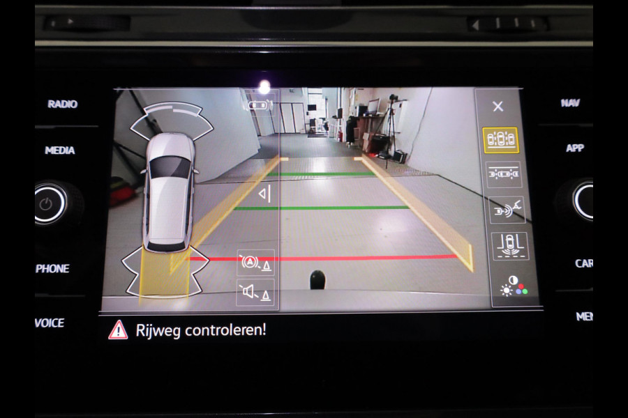 Volkswagen Tiguan Allspace 1.5 TSI Highline Business R 7p. 150pk DSG| Pano-dak| 20'LM-velgen|