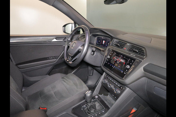 Volkswagen Tiguan Allspace 1.5 TSI Highline Business R 7p. 150pk DSG| Pano-dak| 20'LM-velgen|