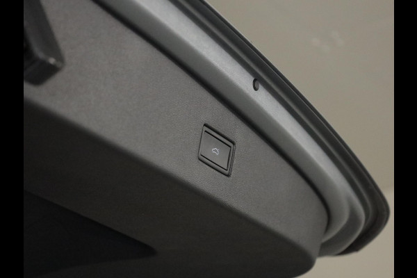 Volkswagen Tiguan Allspace 1.5 TSI Highline Business R 7p. 150pk DSG| Pano-dak| 20'LM-velgen|