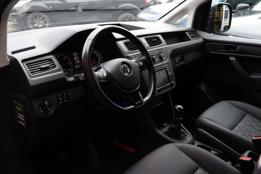 Volkswagen Caddy 2.0 TDI 185 PK | Bi-Xenon | ACC | CarPlay | Navigatie | PDC | MF Stuur | Trekhaak | Nieuwe APK | Alarm | Schroefset | Spoilerkit | Dealer onderhouden