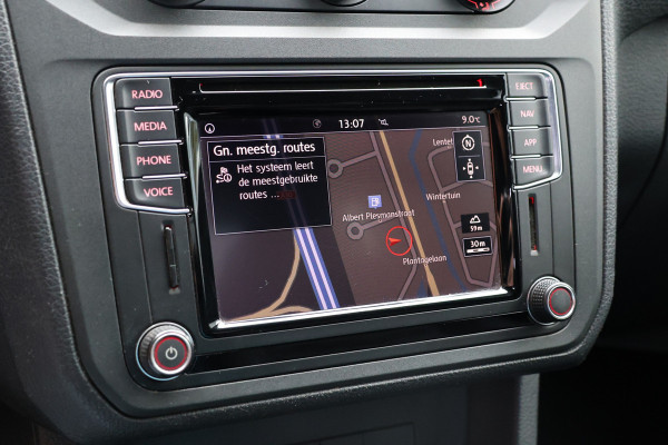 Volkswagen Caddy 2.0 TDI 185 PK | Bi-Xenon | ACC | CarPlay | Navigatie | PDC | MF Stuur | Trekhaak | Nieuwe APK | Alarm | Schroefset | Spoilerkit | Dealer onderhouden