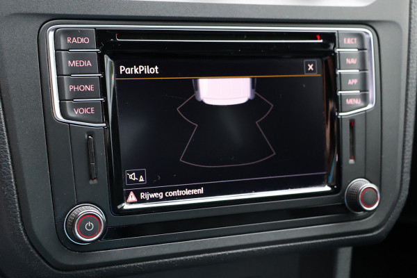 Volkswagen Caddy 2.0 TDI 185 PK | Bi-Xenon | ACC | CarPlay | Navigatie | PDC | MF Stuur | Trekhaak | Nieuwe APK | Alarm | Schroefset | Spoilerkit | Dealer onderhouden