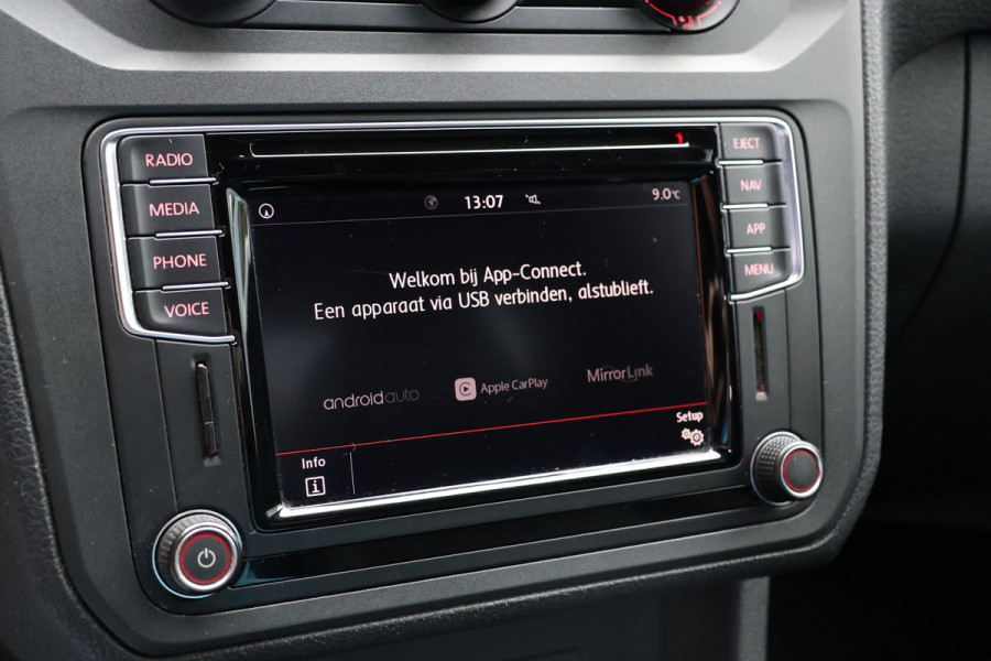Volkswagen Caddy 2.0 TDI 185 PK | Bi-Xenon | ACC | CarPlay | Navigatie | PDC | MF Stuur | Trekhaak | Nieuwe APK | Alarm | Schroefset | Spoilerkit | Dealer onderhouden