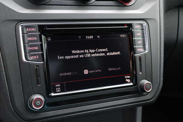 Volkswagen Caddy 2.0 TDI 185 PK | Bi-Xenon | ACC | CarPlay | Navigatie | PDC | MF Stuur | Trekhaak | Nieuwe APK | Alarm | Schroefset | Spoilerkit | Dealer onderhouden