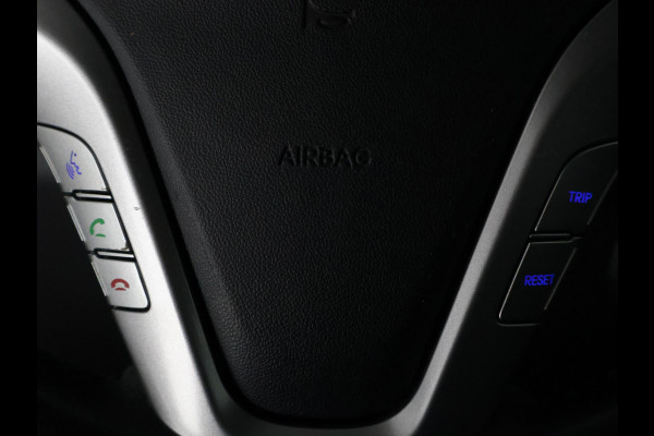 Hyundai ix20 1.4i Go! | Navigatie | Airco | Trekhaak |