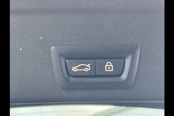 BMW X6 xDrive40i M-Sport Skylounge 360° Laser AirSusp. Pano HK Trekhaak Carbon BOMVOL!