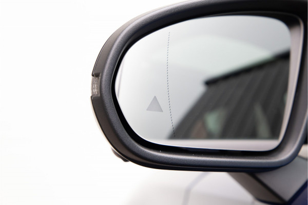 Mercedes-Benz A-Klasse 250 e AMG Premium, Pano, Head-up, Memory, Nightpack, 19"