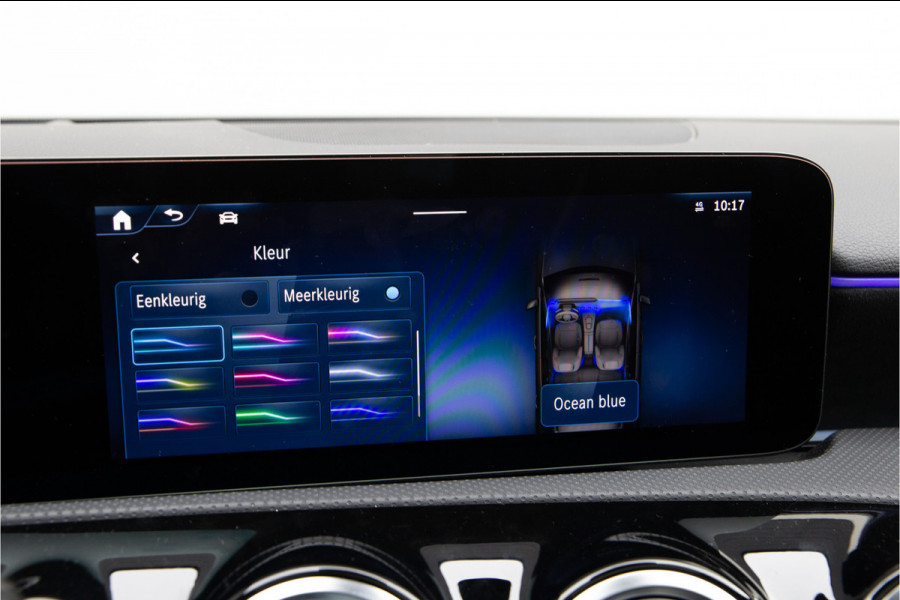 Mercedes-Benz A-Klasse 250 e AMG Premium, Pano, Head-up, Memory, Nightpack, 19"