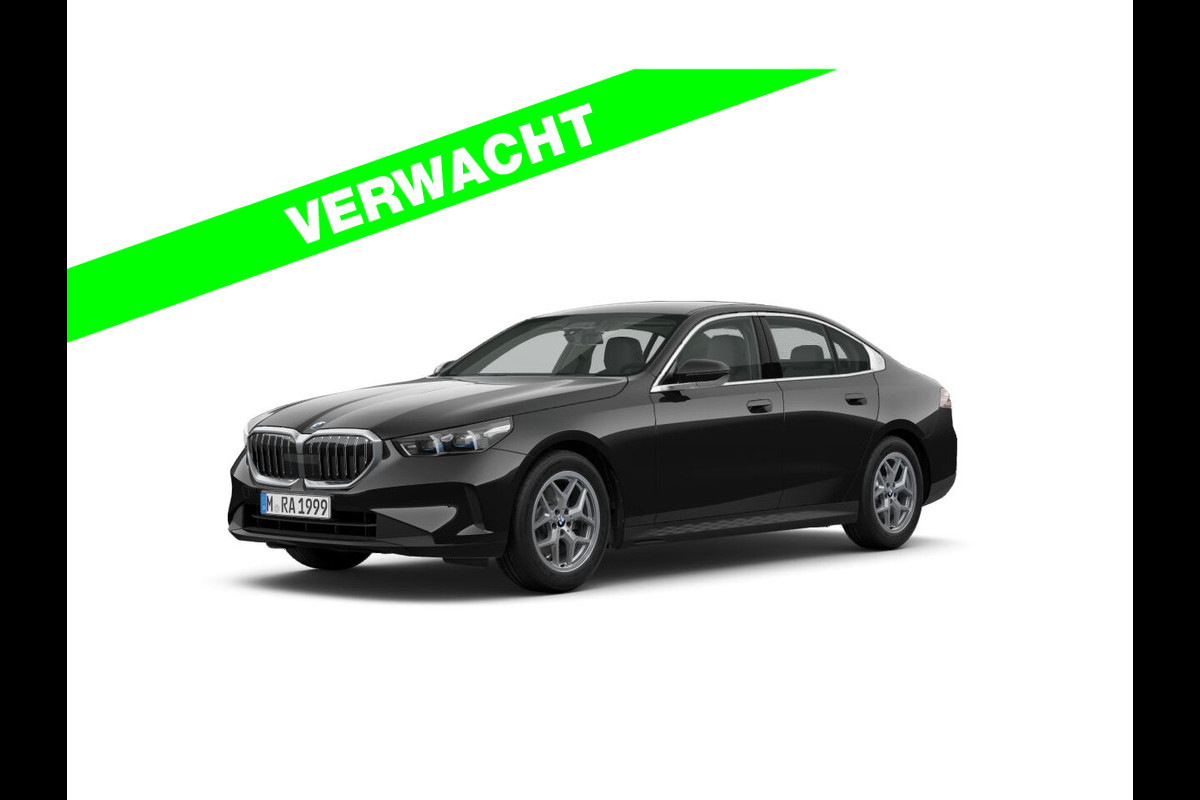 BMW 5 Serie 520i - Sportstoelen - Stoelverwarming - Camera - Driving Assistant