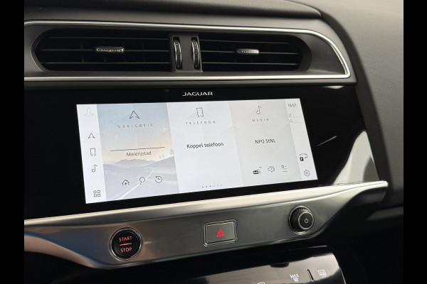 Jaguar I-PACE EV320 SE 90kWh 3Fase ! SOH 95,5% AWD Leer Pano-dak Meridian™ Hifi Memory Navi Ecc 3D-Surround Camera Cruise Control Business Pac Apple Carplay Android Auto Stoel+Stuur+Voorruitverwarming Led Origineel Nederlandse Auto Nieuwprijs €76.050,- Deze kan thuis wél met 11kw/uur laden