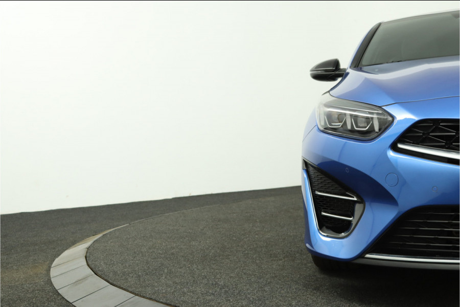 Kia ProCeed 1.5 T-GDi GT-PlusLine Airco - Apple Carplay/Android Auto - Cruise Control - Dodehoekdetectie -  Navigatie - Stuur/Stoel Verwarming - Fabrieksgarantie tot 06-2031
