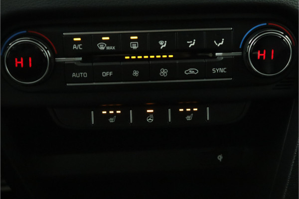 Kia ProCeed 1.5 T-GDi GT-PlusLine Airco - Apple Carplay/Android Auto - Cruise Control - Dodehoekdetectie -  Navigatie - Stuur/Stoel Verwarming - Fabrieksgarantie tot 06-2031