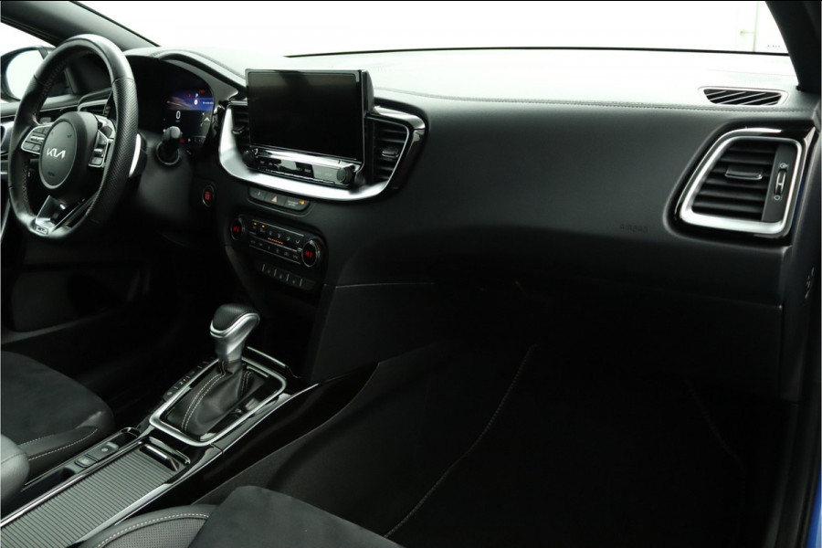 Kia ProCeed 1.5 T-GDi GT-PlusLine Airco - Apple Carplay/Android Auto - Cruise Control - Dodehoekdetectie -  Navigatie - Stuur/Stoel Verwarming - Fabrieksgarantie tot 06-2031