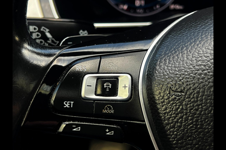 Volkswagen Passat Variant 1.4 TSI GTE Panorama_Camera_Parkeer assist_alkantara