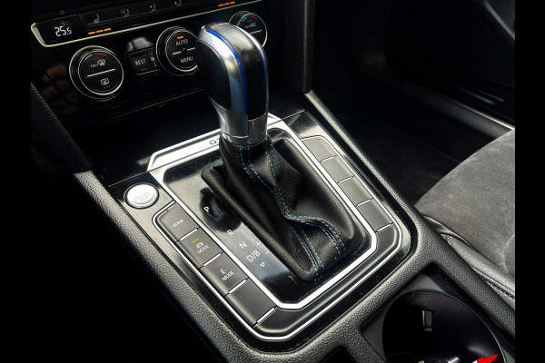 Volkswagen Passat Variant 1.4 TSI GTE Panorama_Camera_Parkeer assist_alkantara