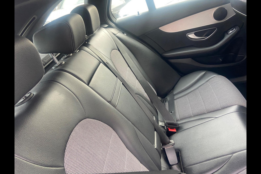 Mercedes-Benz C-Klasse Estate 180CDI AUT9/NAVI/CRUIS/AMG-STYLE/LANE/CAMERA