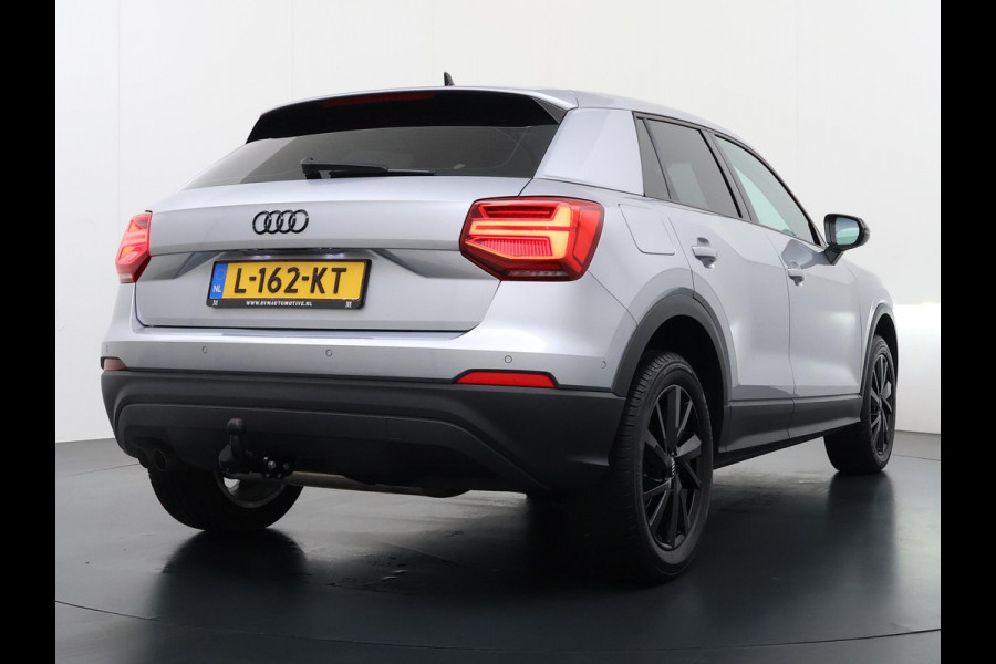 Audi Q2 35 TFSI S Edition AUT.| DIG. DASH| STOELVERWARMING| LEER| ELEKTRISCHE ACHTERKLEP| TREKHAAK|