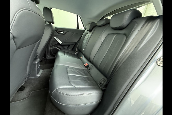 Audi Q2 35 TFSI S Edition AUT.| DIG. DASH| STOELVERWARMING| LEER| ELEKTRISCHE ACHTERKLEP| TREKHAAK|