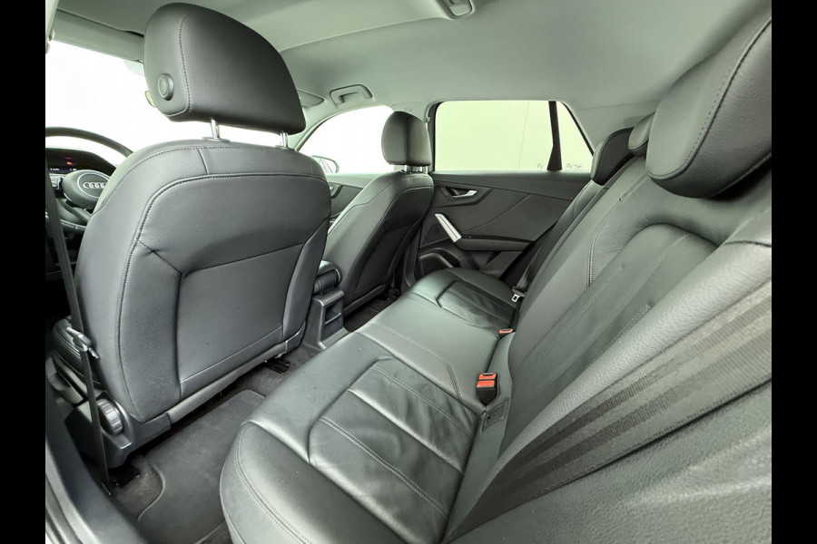 Audi Q2 35 TFSI S Edition AUT.| DIG. DASH| STOELVERWARMING| LEER| ELEKTRISCHE ACHTERKLEP| TREKHAAK|