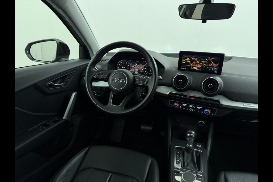 Audi Q2 35 TFSI S Edition AUT.| DIG. DASH| STOELVERWARMING| LEER| ELEKTRISCHE ACHTERKLEP| TREKHAAK|