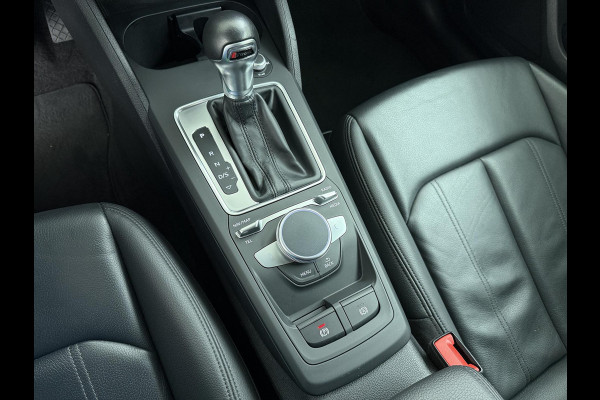 Audi Q2 35 TFSI S Edition AUT.| DIG. DASH| STOELVERWARMING| LEER| ELEKTRISCHE ACHTERKLEP| TREKHAAK|