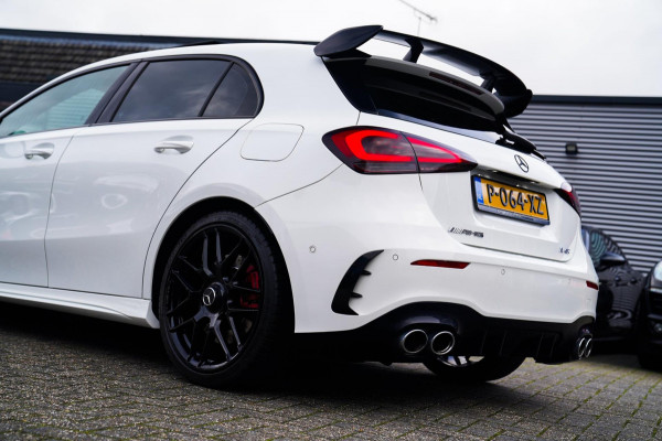 Mercedes-Benz A-Klasse AMG 45 4MATIC+ Premium Plus | Panorama | Sterrenhemel | Sport uitlaat | Burmester | Luxe leder/Alcantara |