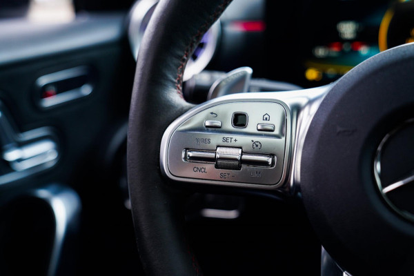 Mercedes-Benz A-Klasse AMG 45 4MATIC+ Premium Plus | Panorama | Sterrenhemel | Sport uitlaat | Burmester | Luxe leder/Alcantara |