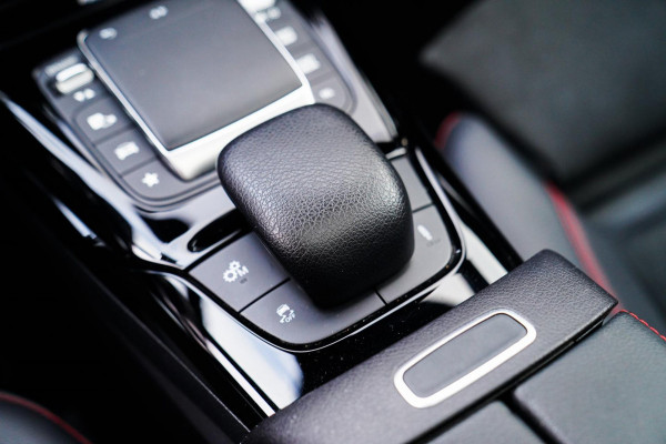 Mercedes-Benz A-Klasse AMG 45 4MATIC+ Premium Plus | Panorama | Sterrenhemel | Sport uitlaat | Burmester | Luxe leder/Alcantara |