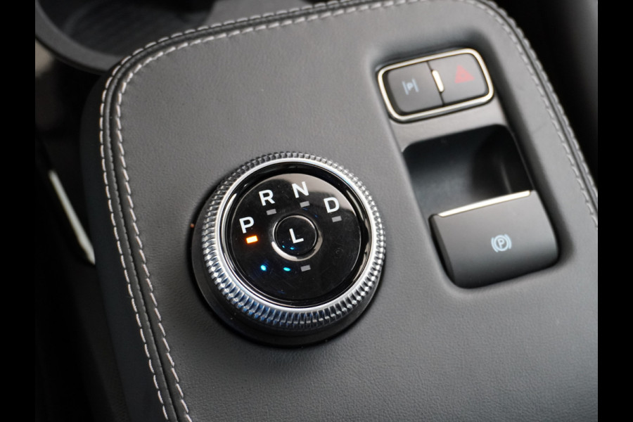 Ford Mustang Mach-E Extended RWD 98kWh SOH 94% 301pk Leer Trekhaak Pano-Dak Adaptive Cruise Lane Centering/change Assist Stop&Go Apple Carpla Elektr.verst.Stoelen+Verwarmd Dual-ECC Fully Active Park Assist Elektr.Achterklep BLISS Driver Alert Warning Keyless Origineel Nederlandse Auto € 63.000- nieuw, Batterijgarantie 8 jaar of 160.000km vanaf nieuw