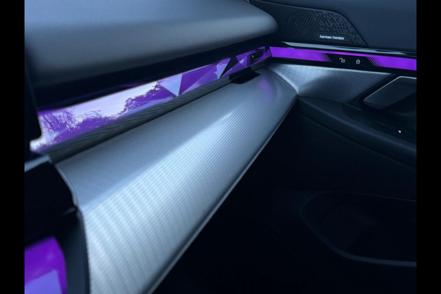 BMW 5 Serie 530e M sport pakket, panoramadak, 21 inch, dashboardcamera, brooklyn grey, afneembare trekhaak