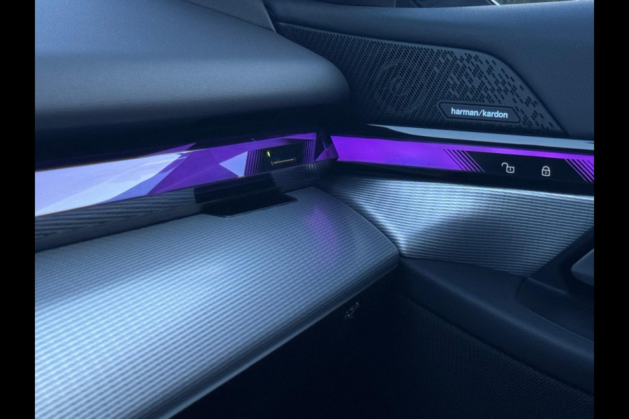 BMW 5 Serie 530e M sport pakket, panoramadak, 21 inch, dashboardcamera, brooklyn grey, afneembare trekhaak