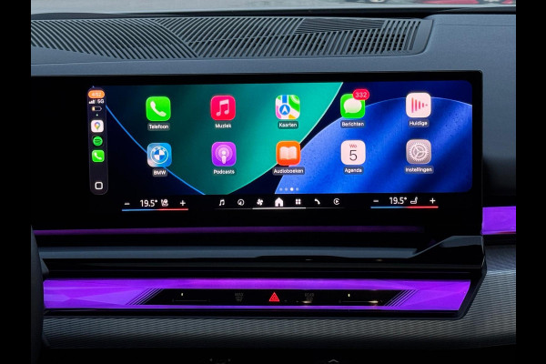 BMW 5 Serie 530e M sport pakket, panoramadak, 21 inch, dashboardcamera, brooklyn grey, afneembare trekhaak