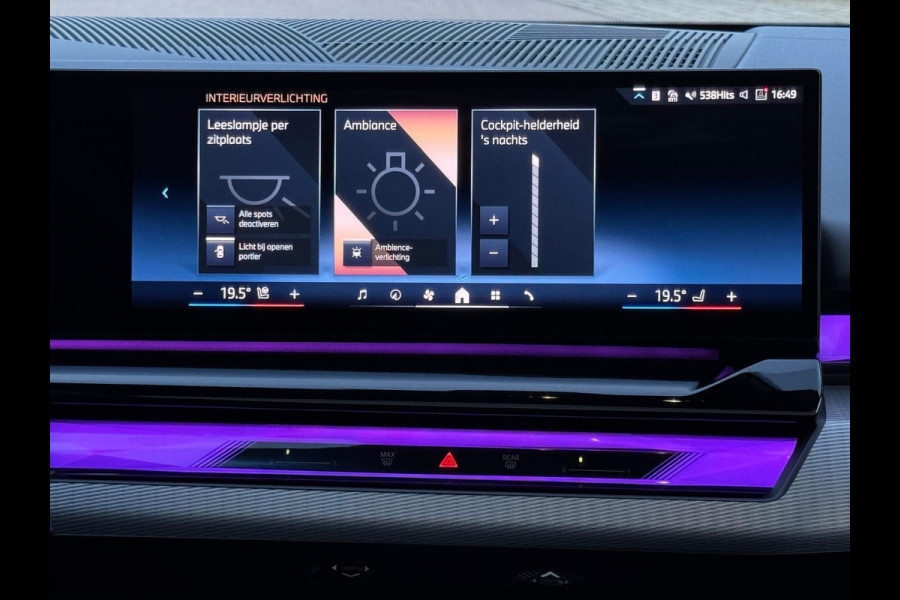 BMW 5 Serie 530e M sport pakket, panoramadak, 21 inch, dashboardcamera, brooklyn grey, afneembare trekhaak